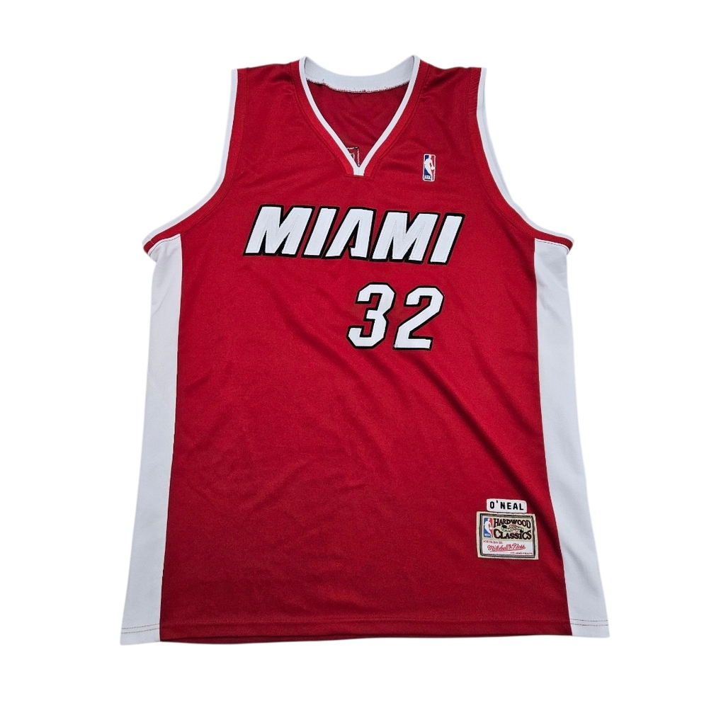 Mitchell & Ness Miami Heat Shaquille O’Neal #32 Hardwood Classics Jersey – Red